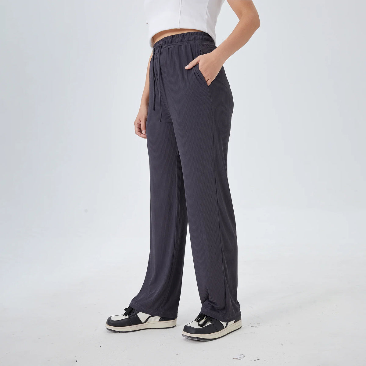 Wide-Leg Street Look Pants For Women Image