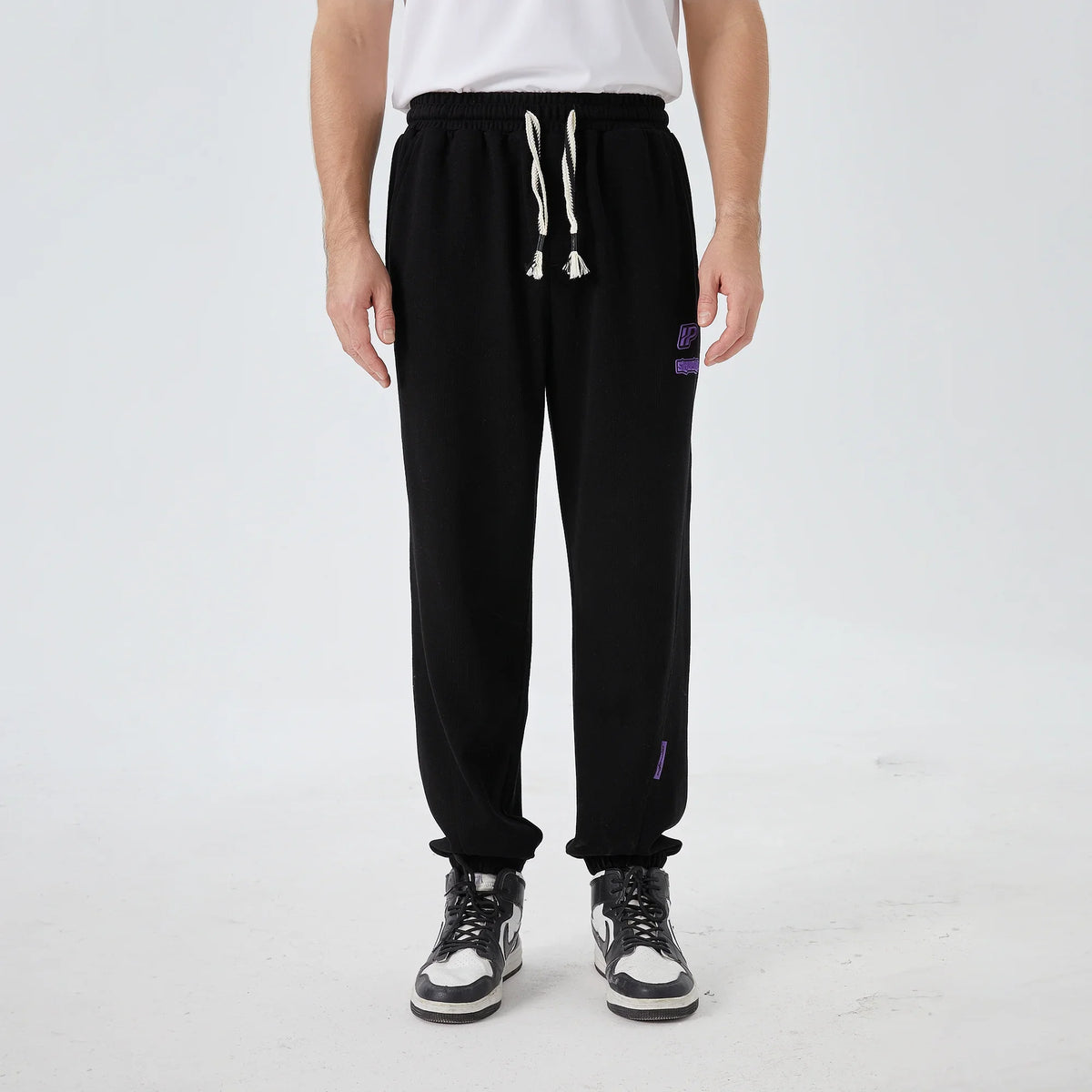 Black Anklet-Tied Street Look Pants For Men Image