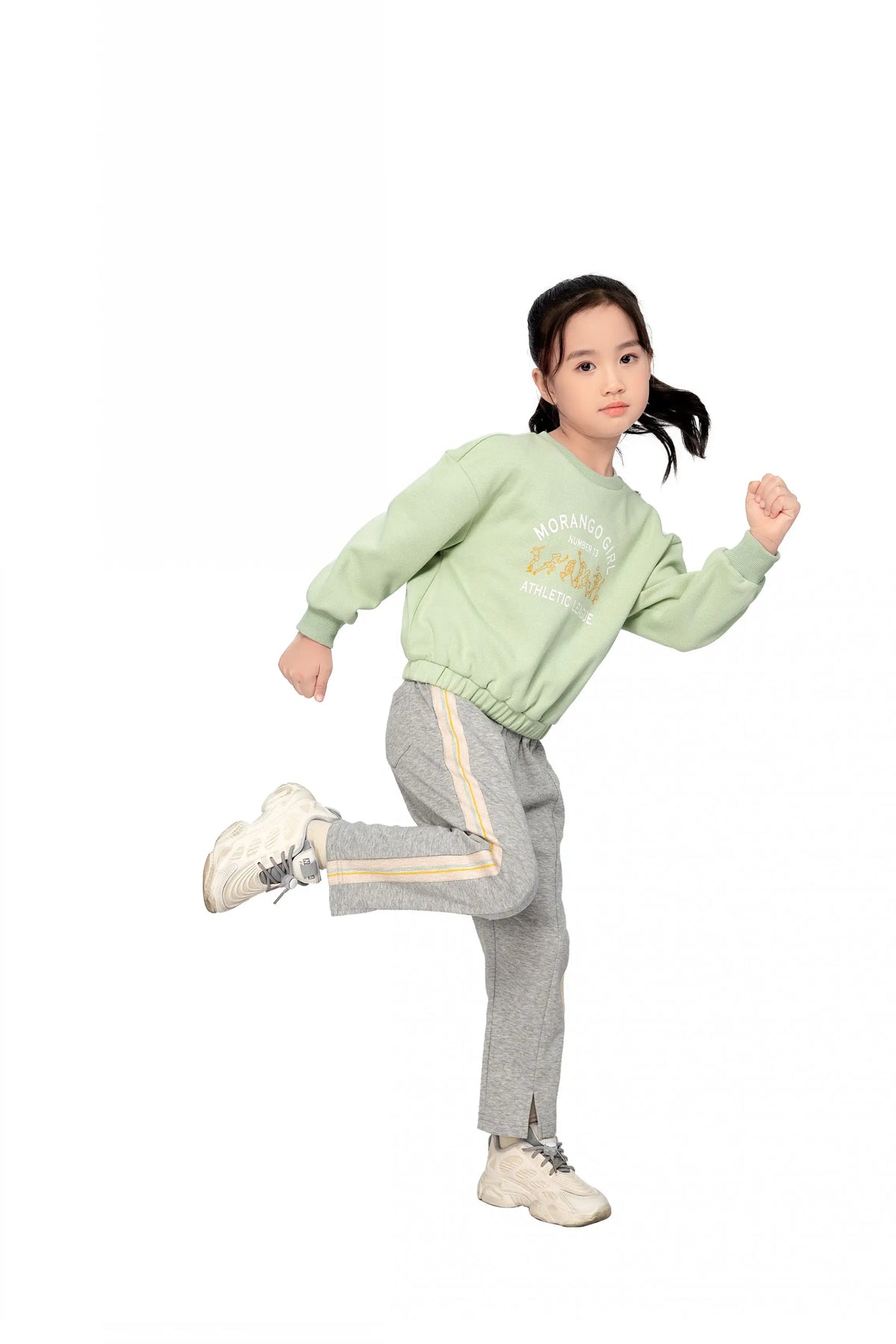 SPORTS PULLOVER FOR GIRLS 100|3Y Green Image