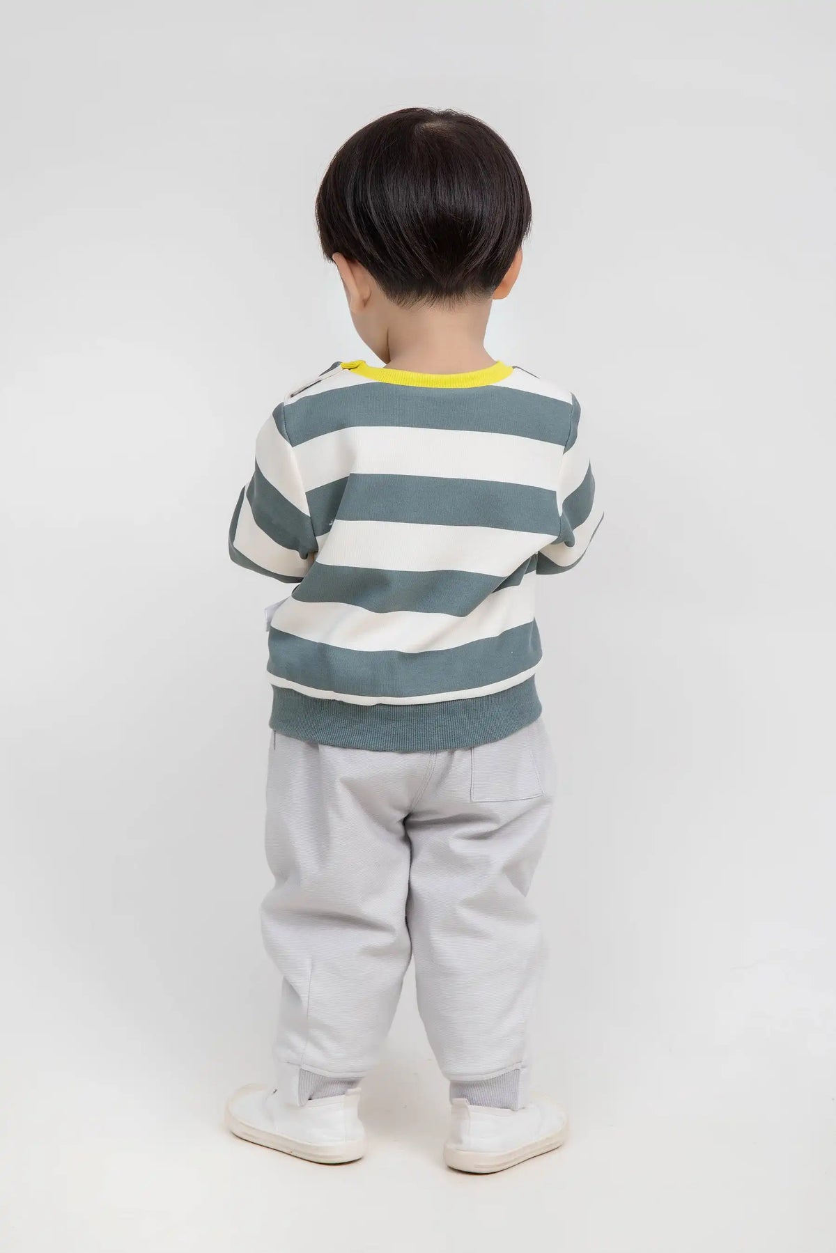 plain casual pullover for baby boys image