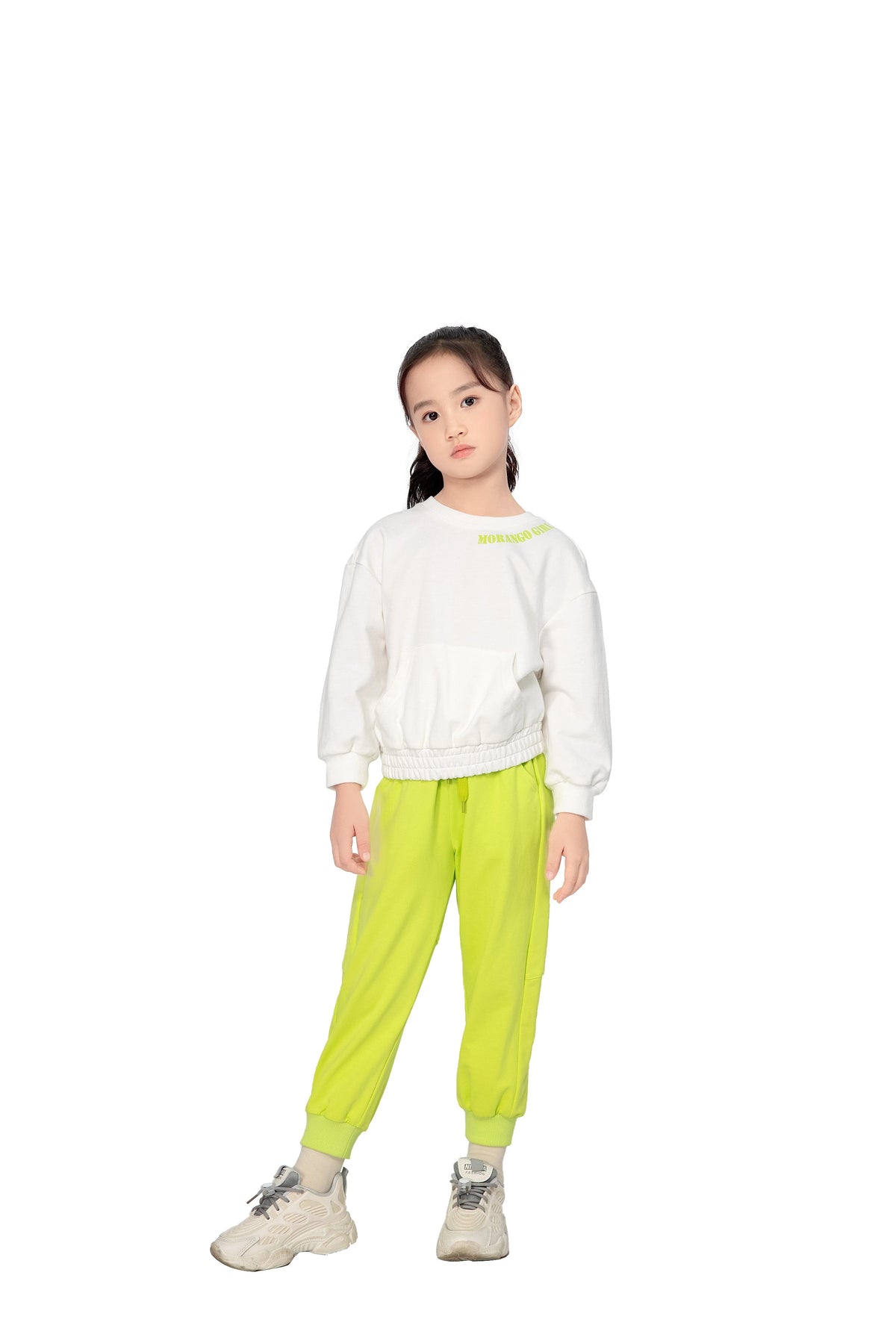 sports pullover for girls image