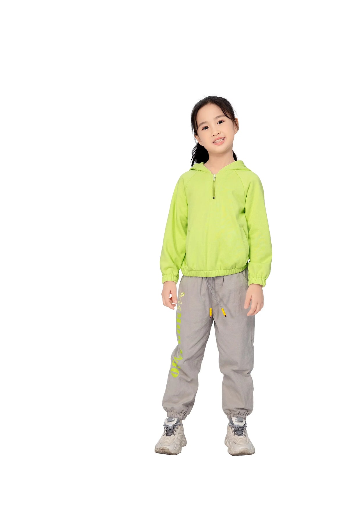 SPORTS PULLOVER FOR GIRLS 100|3Y Green Image