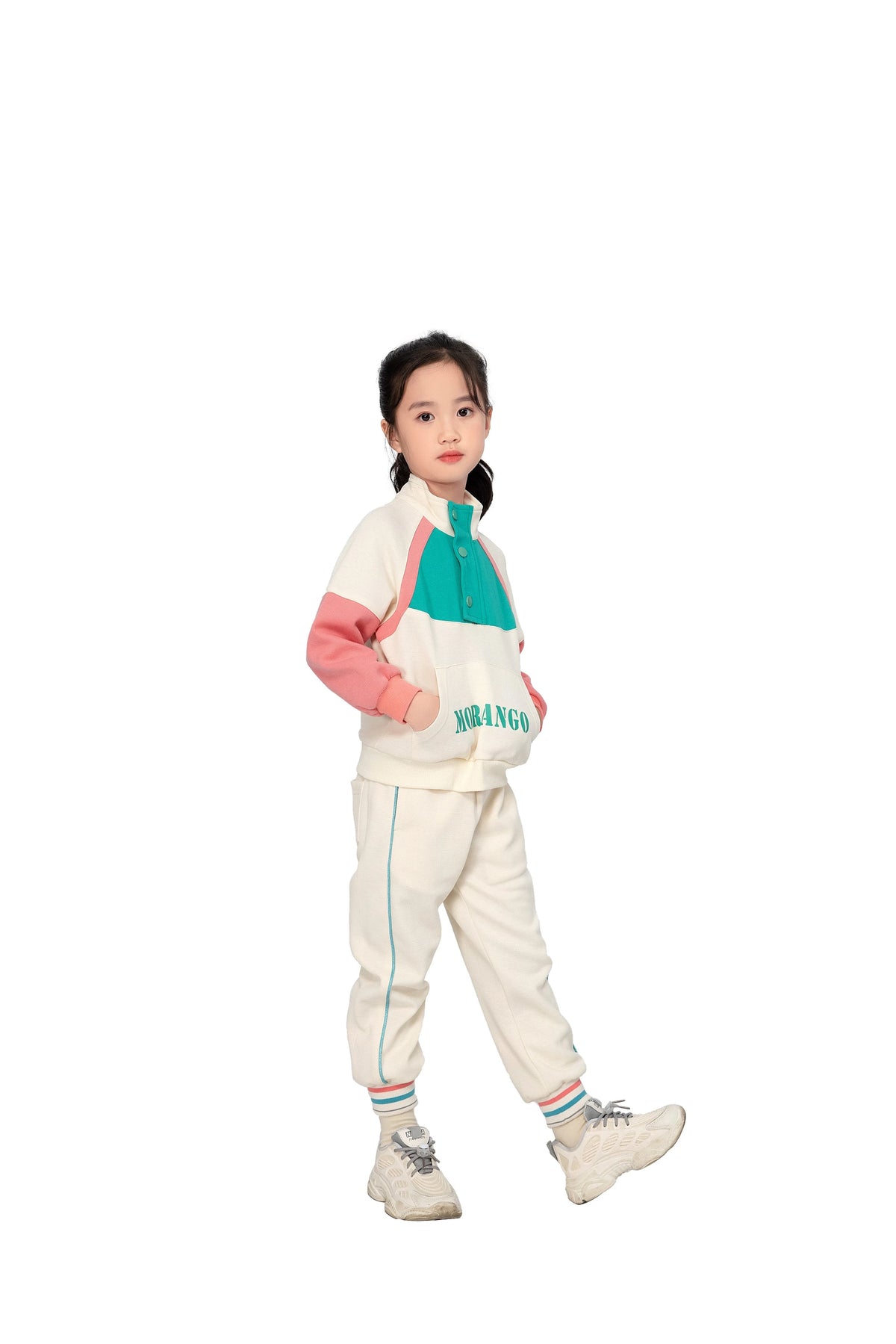 sports pullover for girls image