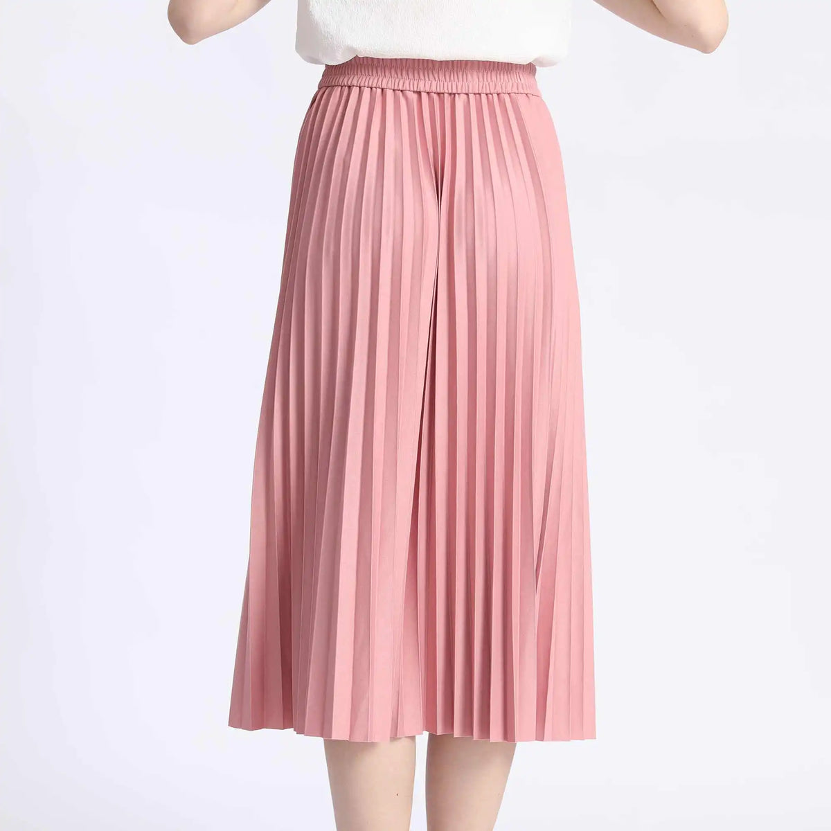 breaks fashion skirt for women image