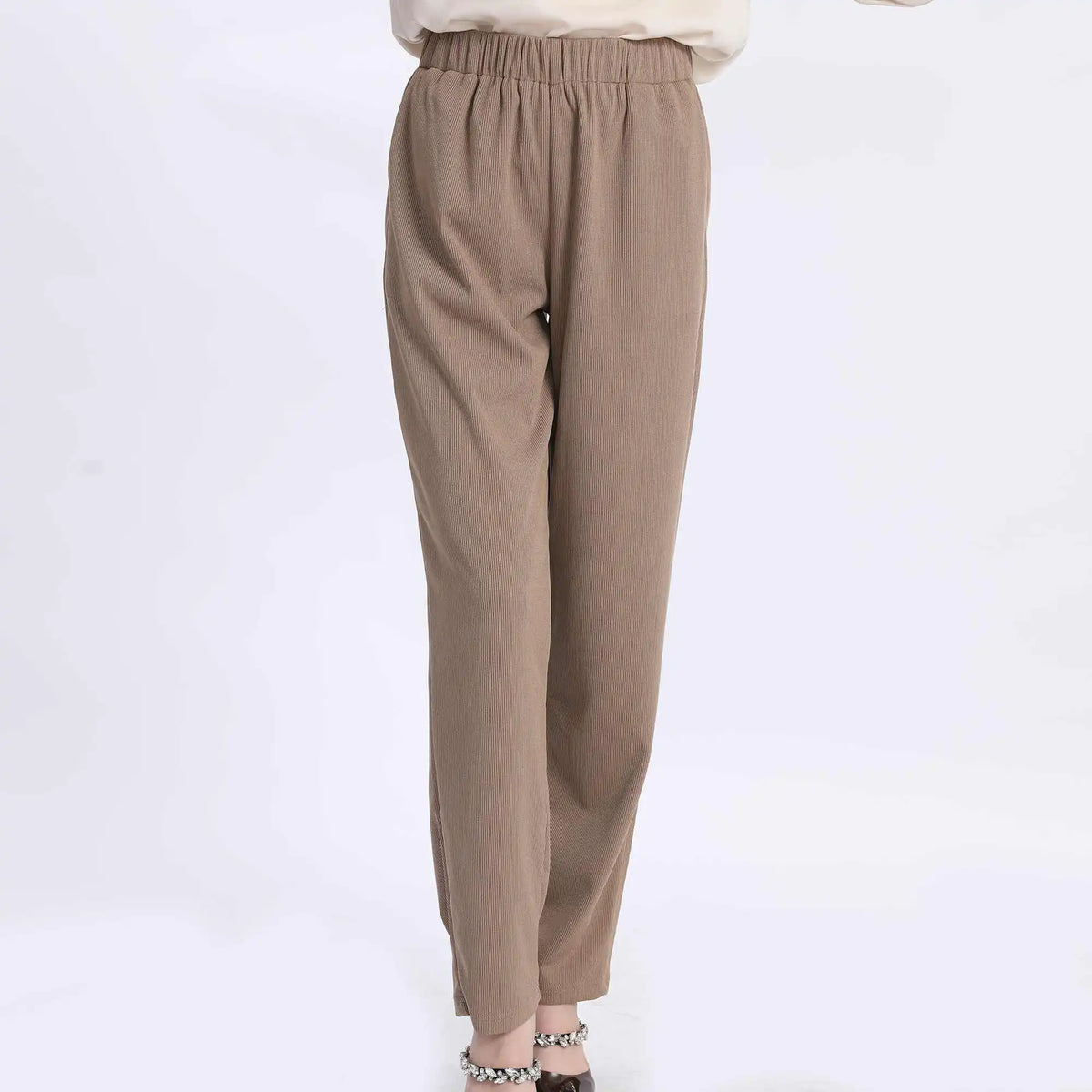 baggy fashion pants for women image