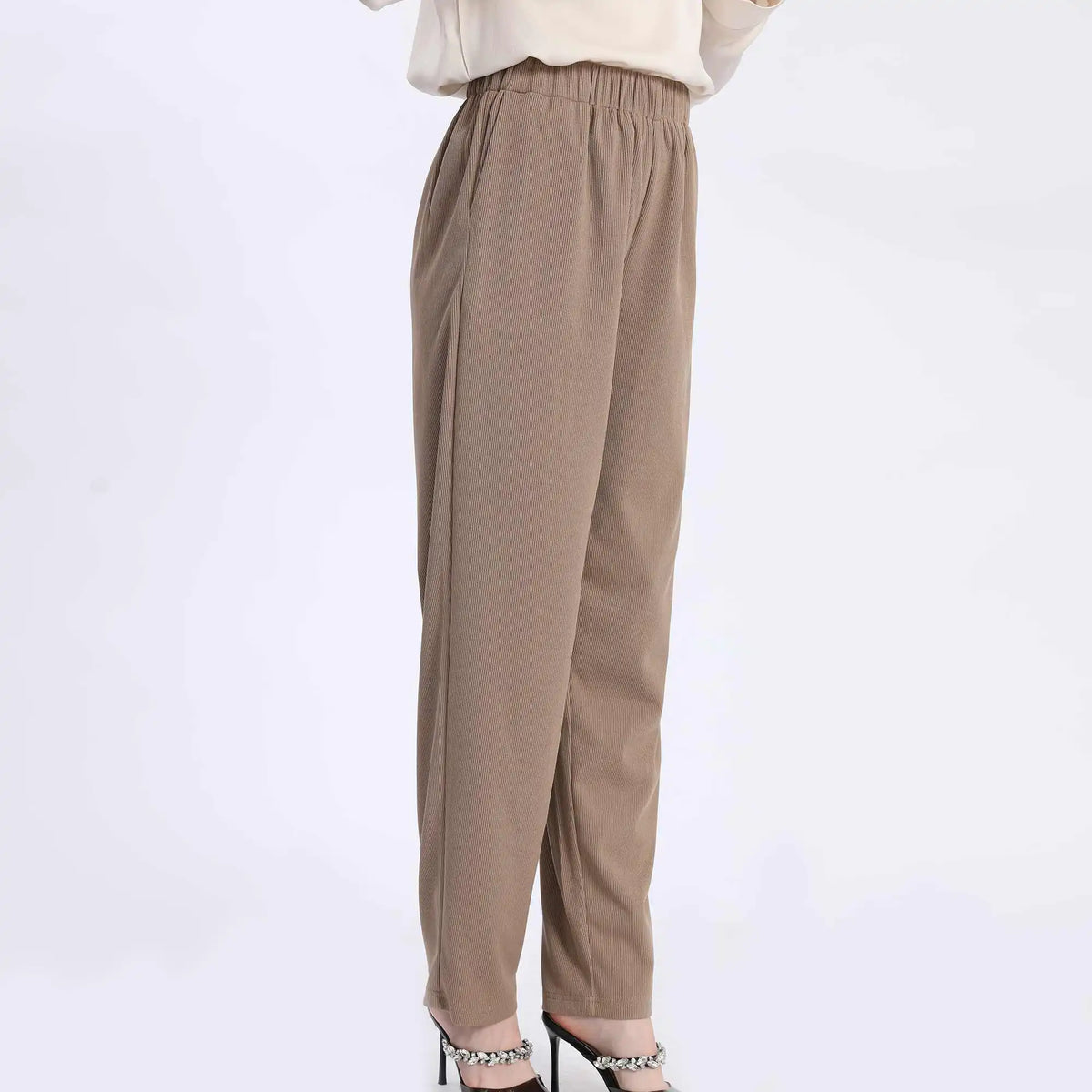 baggy fashion pants for women image