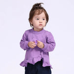 بلوفر بتفاصيل كشكشة للمواليد البنات