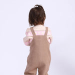 أفرول مُزين بجيوب وورد للمواليد البنات