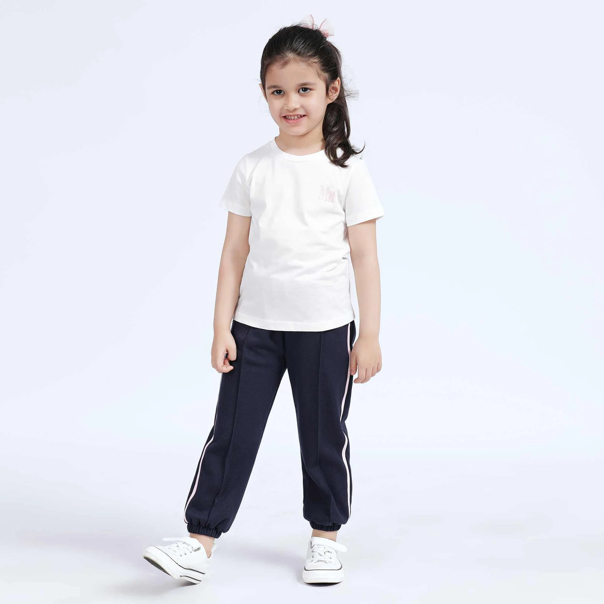 Printed T.Shirt for Girls 3 | 6-7 Y White 3 | 6-7 Y,45.5,67,13.2, Image