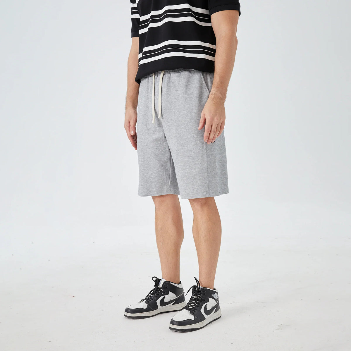 Badge Street Look Shorts for Men