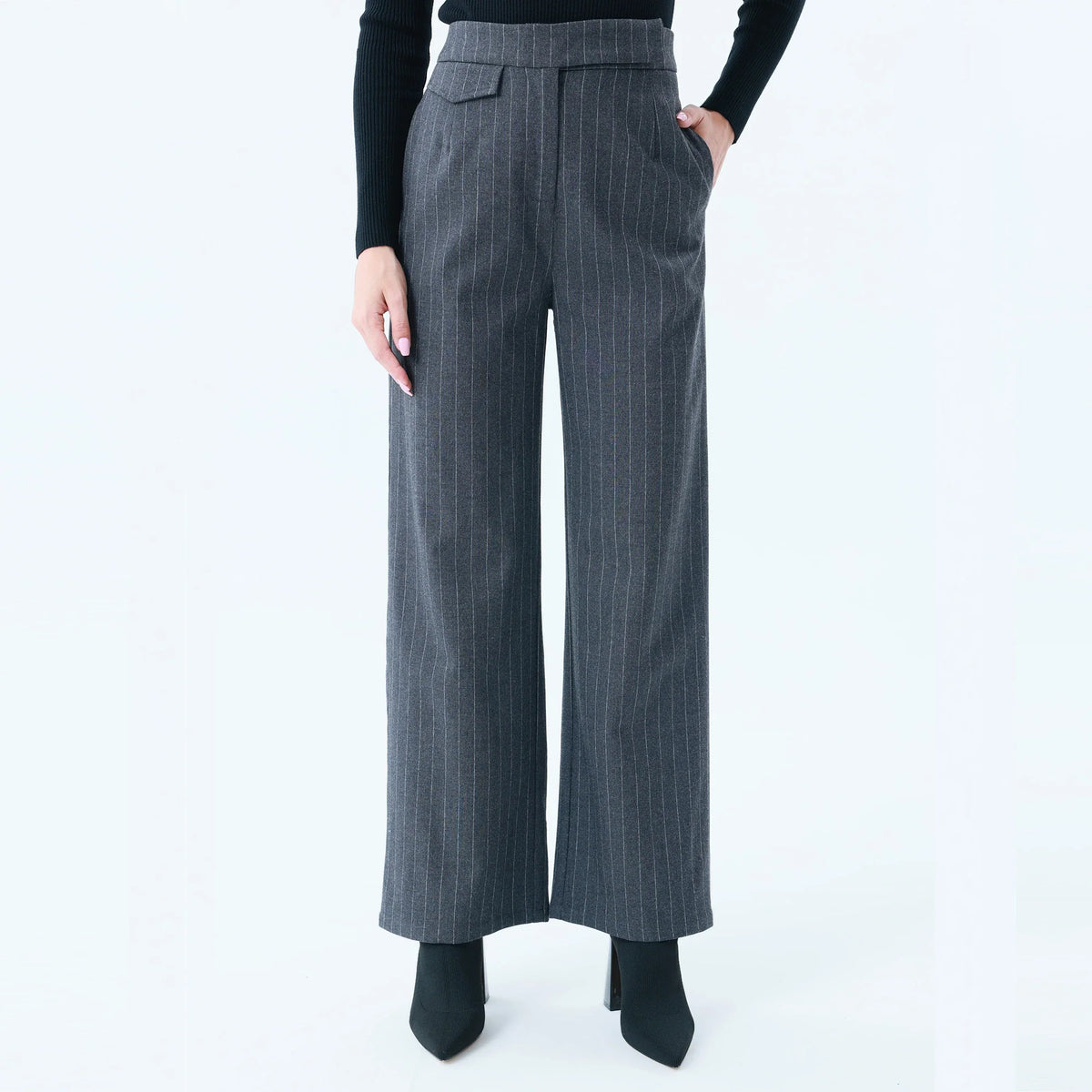 Striped Pants for Women Image