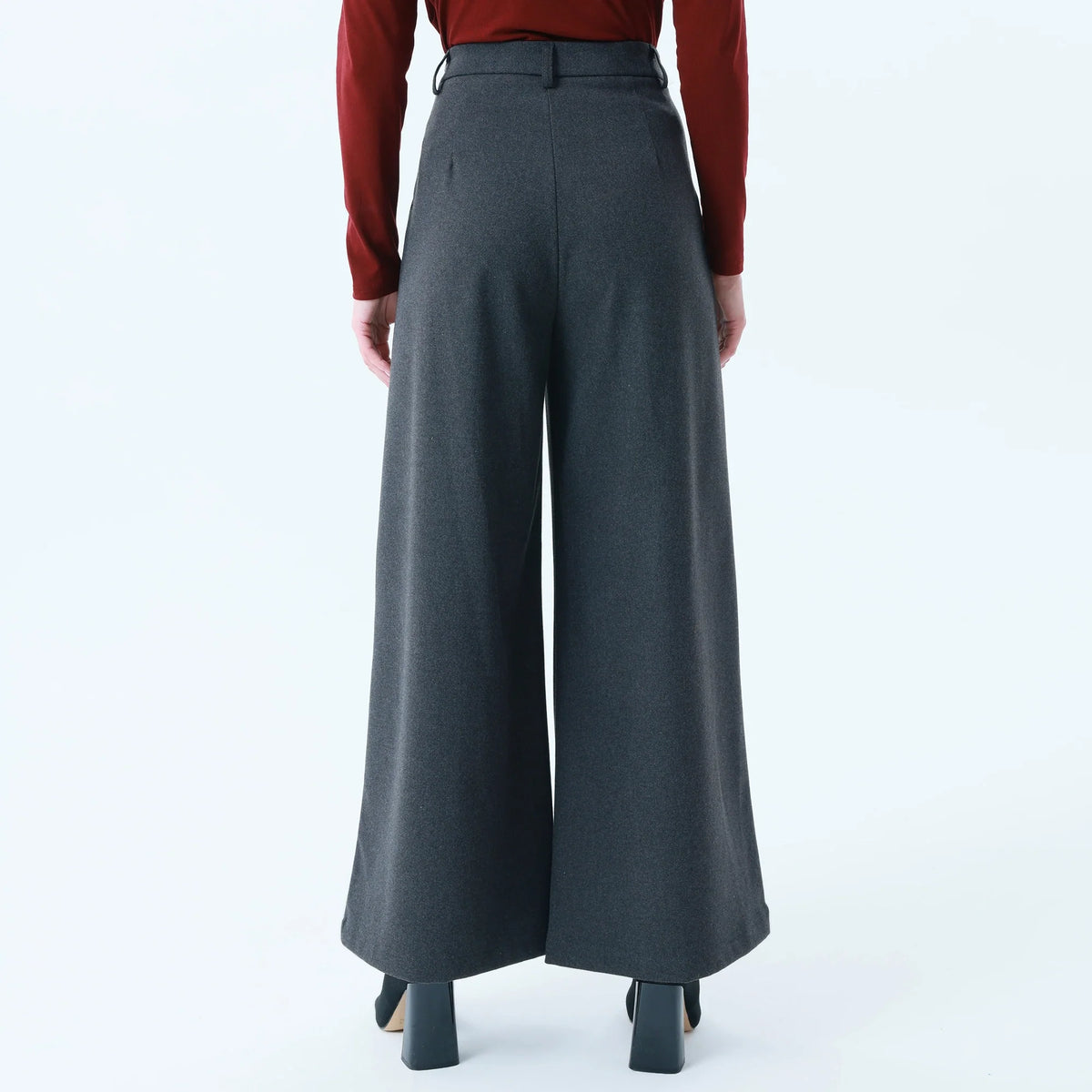 Plain Pants for Women Image