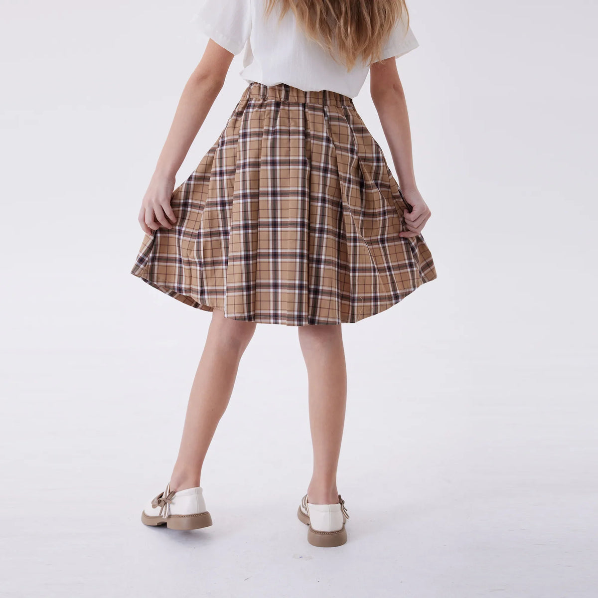 Breaks Fashion Skirt For Girls Image