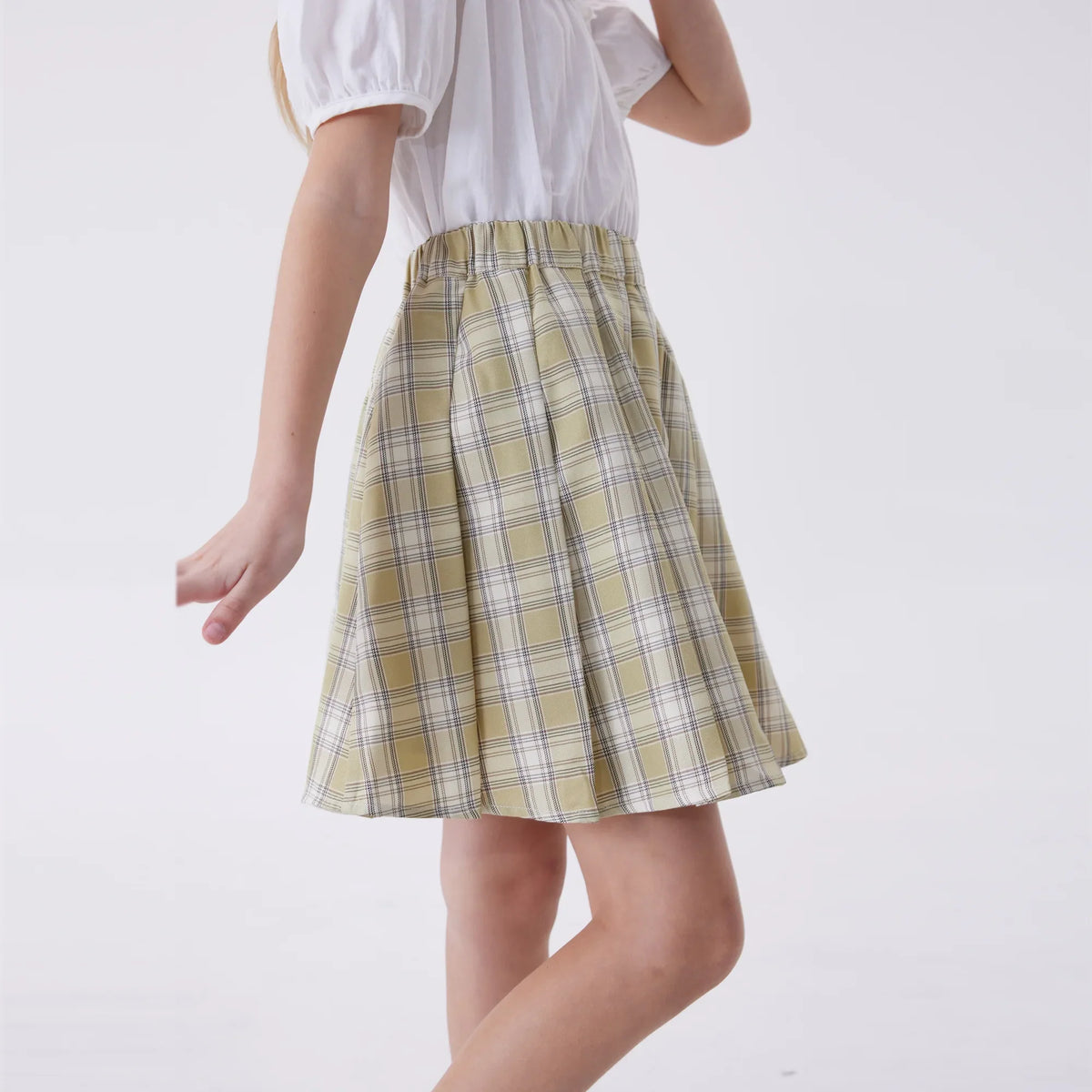 Breaks Fashion Skirt For Girls Image