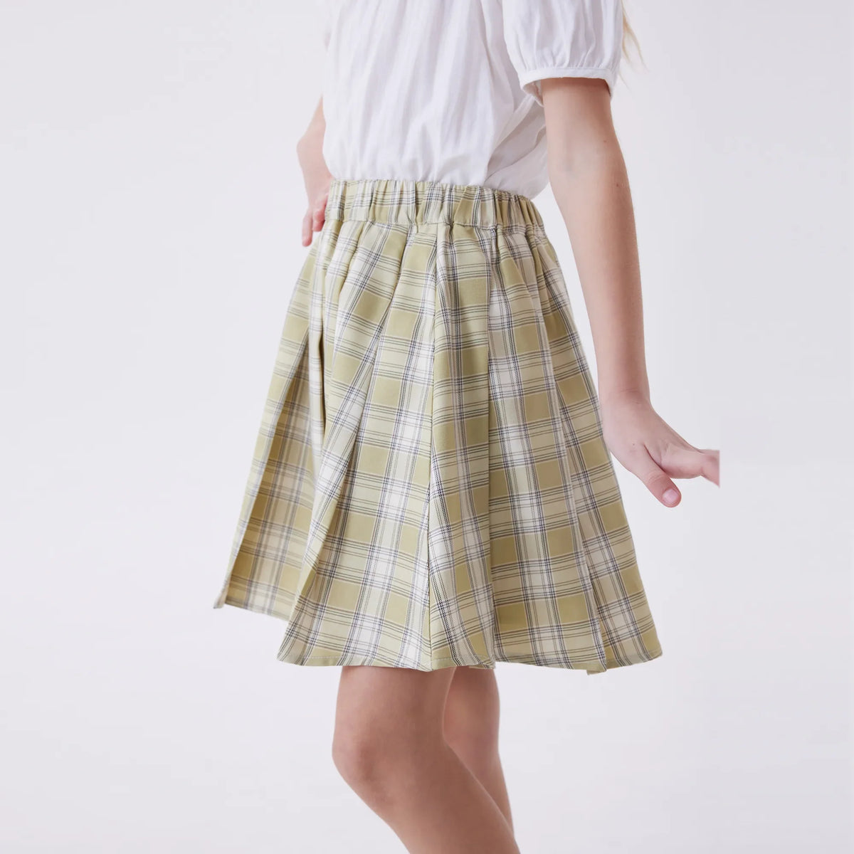 Breaks Fashion Skirt For Girls Image