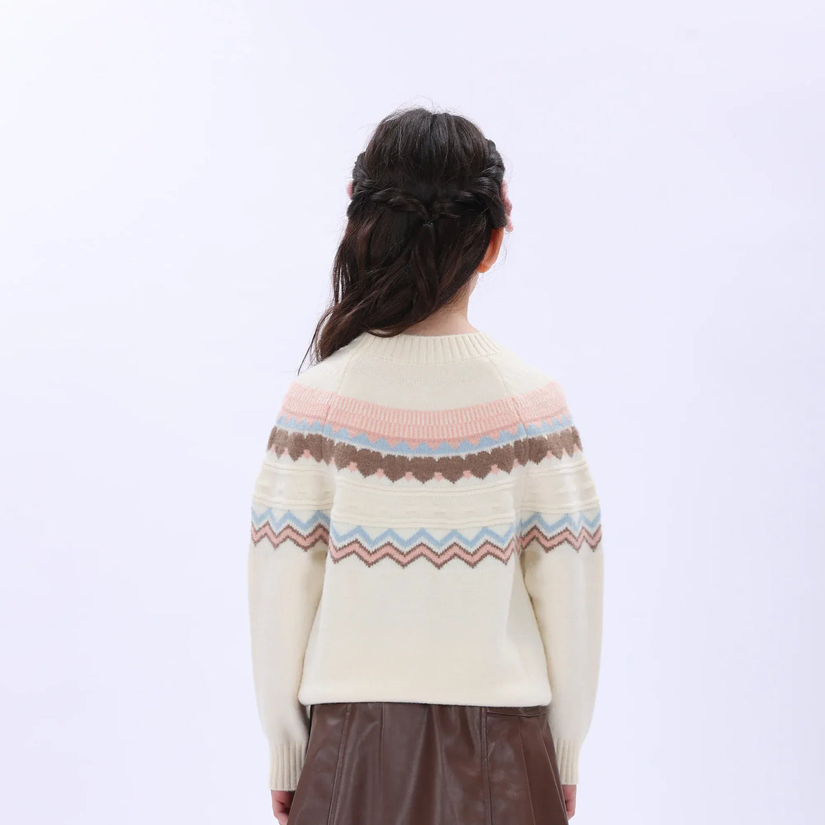 Casual Embroidery Sweater for Girls Image