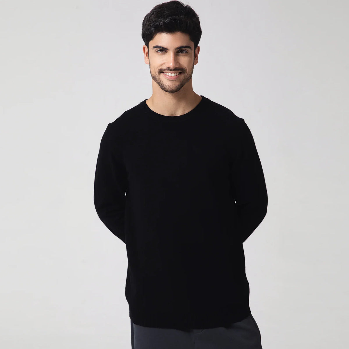 Casual Plain Sweater for Men Image