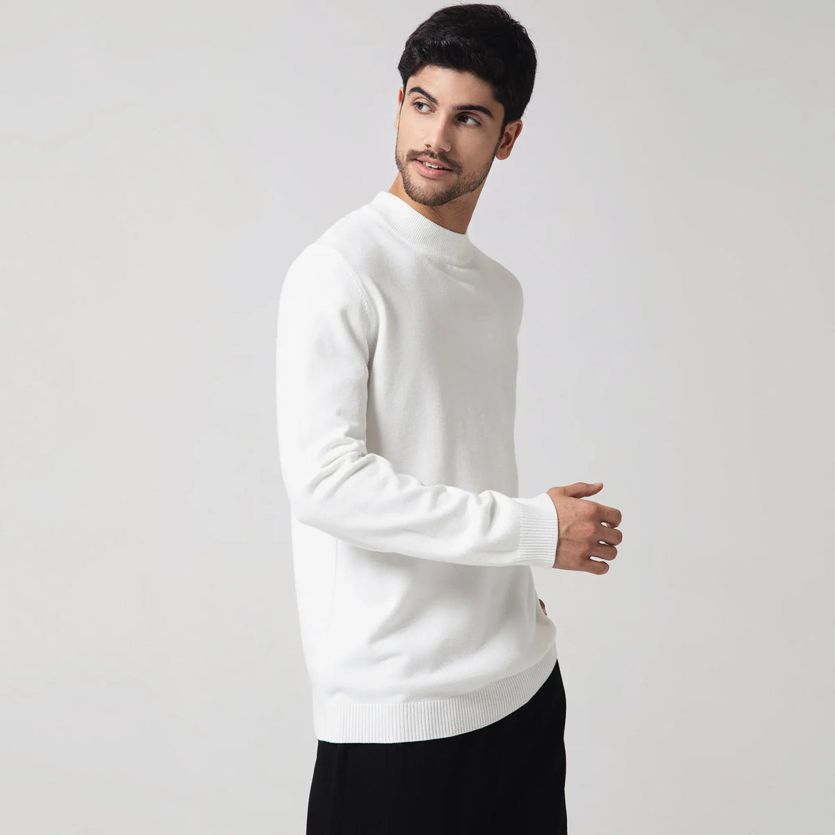 Casual Plain Sweater for Men Image