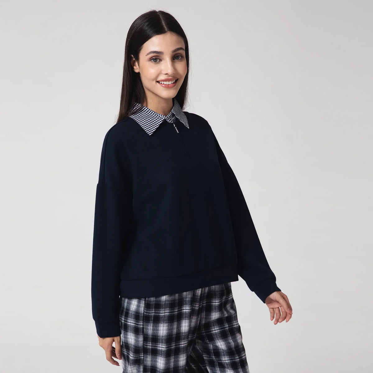 Casual Color-Blocked Polo Shirt for Women Image