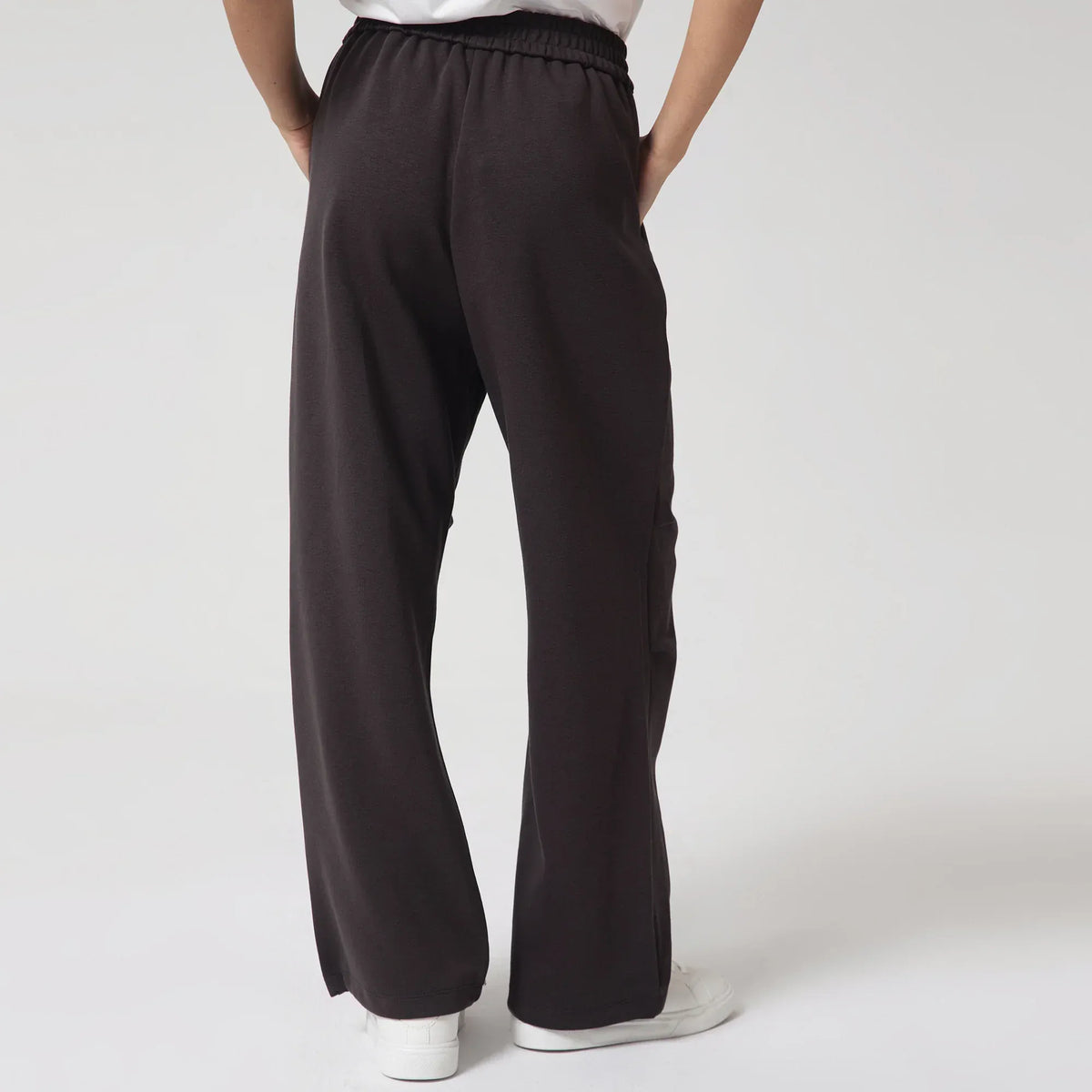 Casual Plain Pants for Women Image
