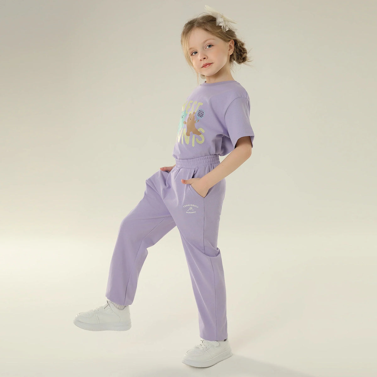 بنطال اساسي رياضي مزين بطباعة للبنات