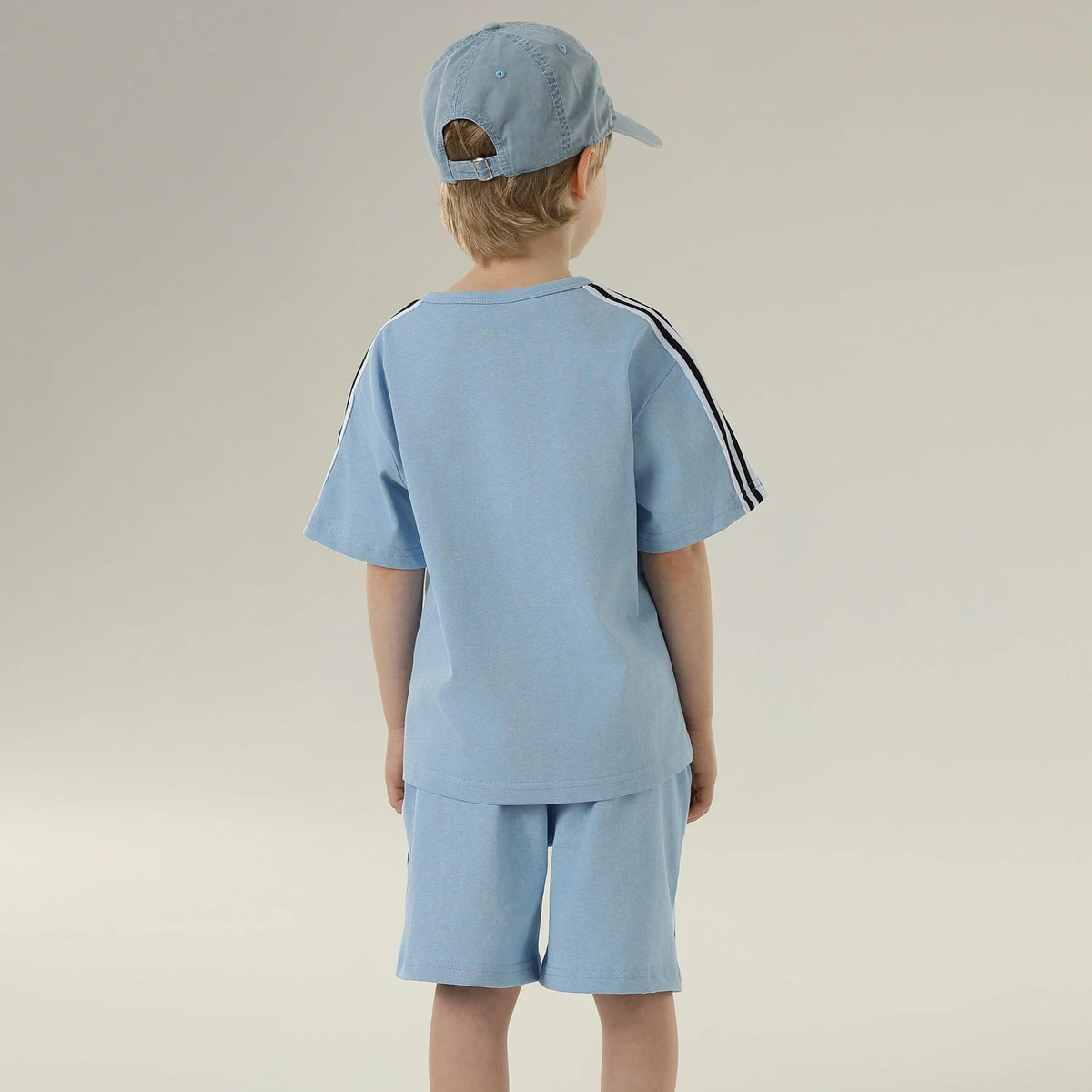 شورت رياضي أساسي للأولاد