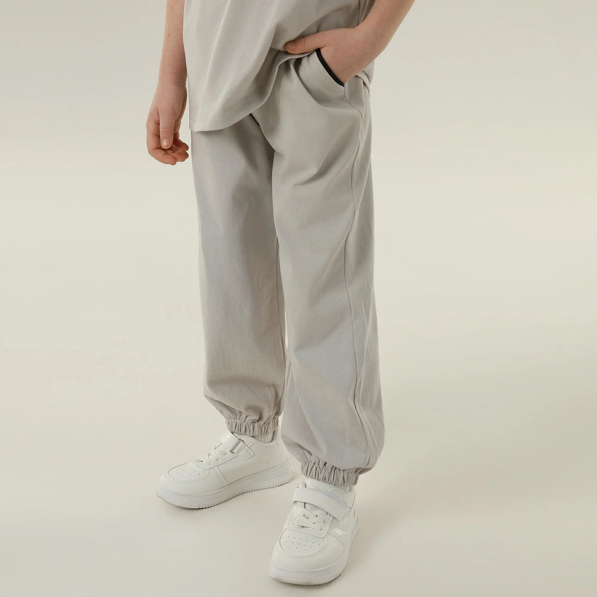 بنطال رياضي أساسي للأولاد