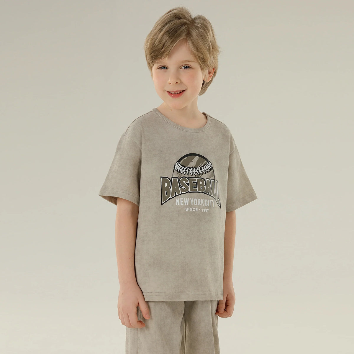 تيشيرت رياضي بأكمامللأولاد