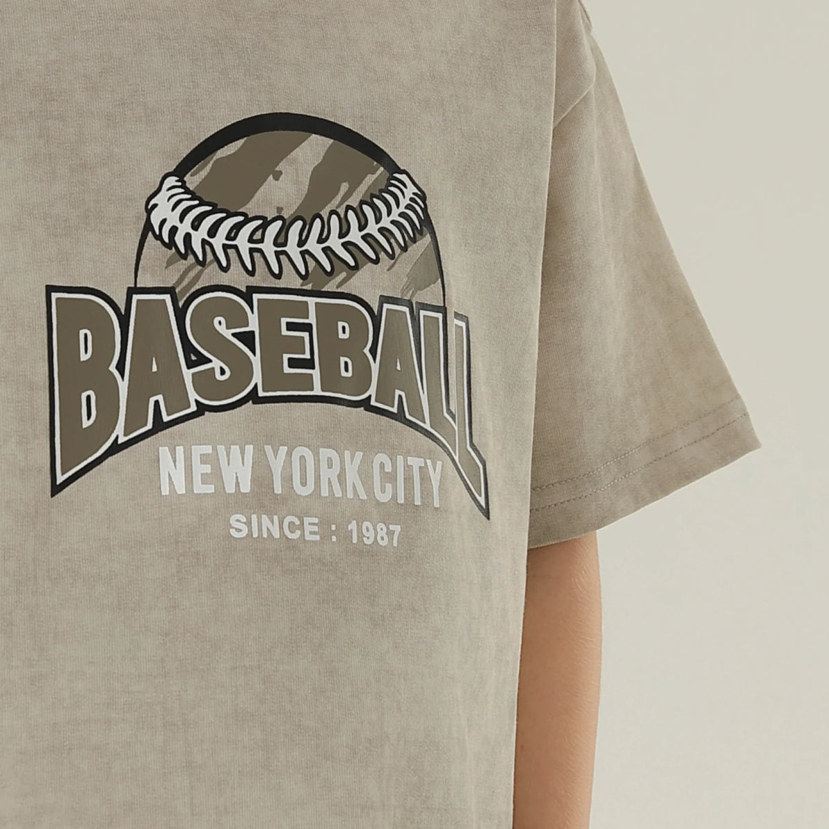 تيشيرت رياضي بأكمامللأولاد