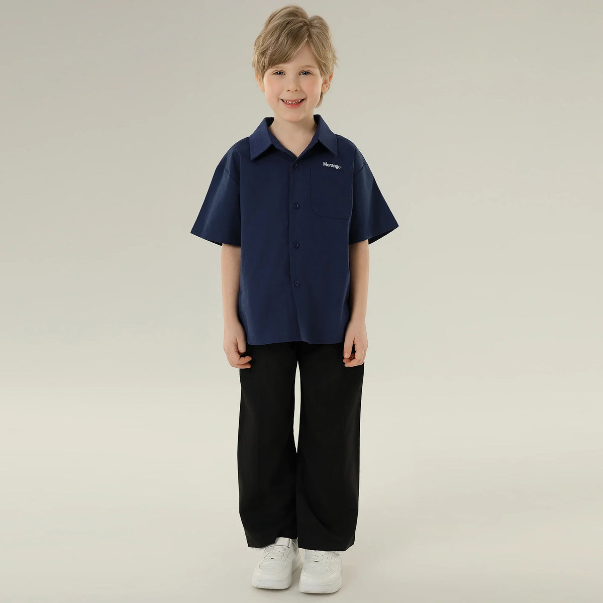 قميص مطرز بأكمام طويلة بتصميم عصري للأولاد