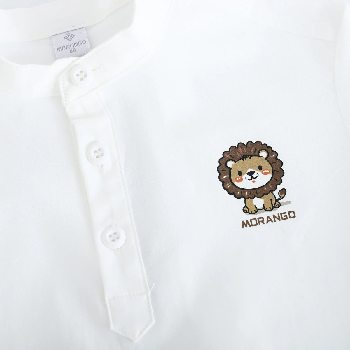 بلوزة مزينة بطباعة للأولاد المواليد 