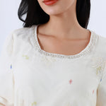 جلابية عصرية مزينة بنمط الزهور للنساء