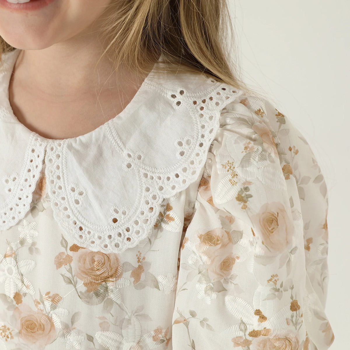 فستان بنمط الزهور للبنات