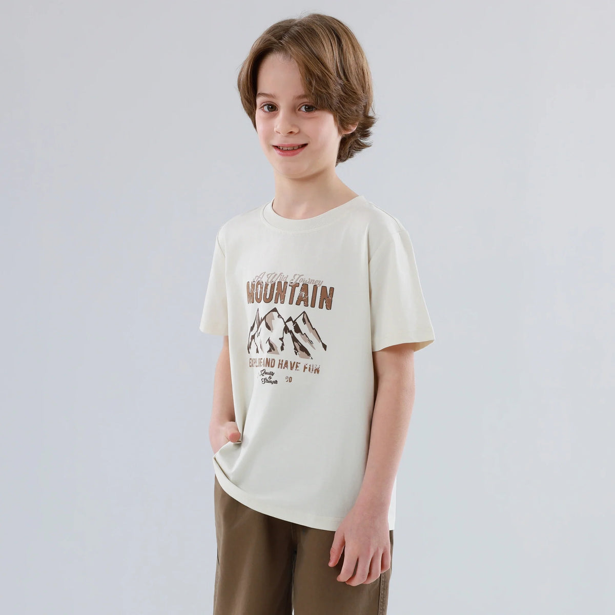 تيشيرت مزين مميز بطباعة للأولاد