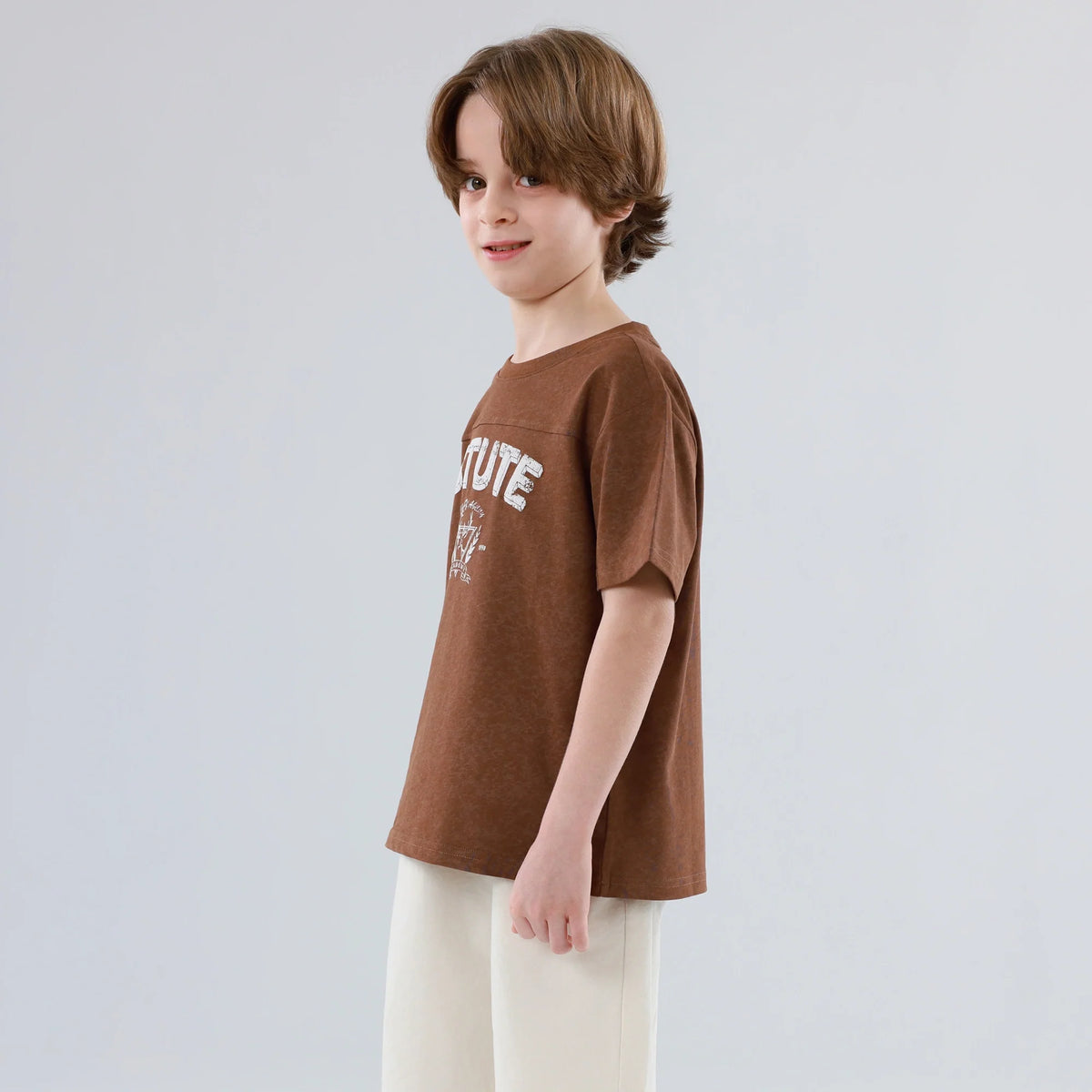 تيشيرت مزين مميز بطباعة للأولاد