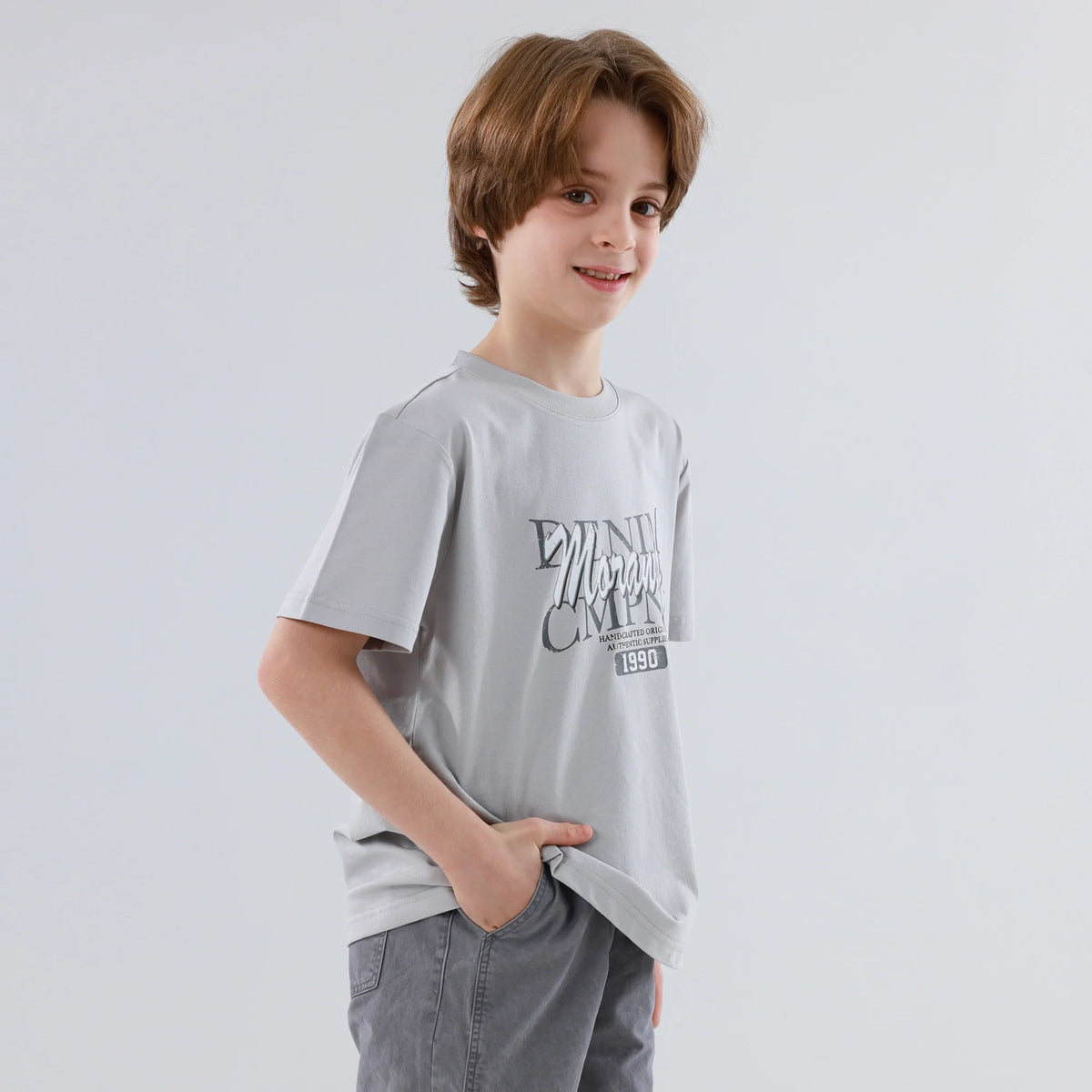 تيشيرت مزين مميز بطباعة للأولاد