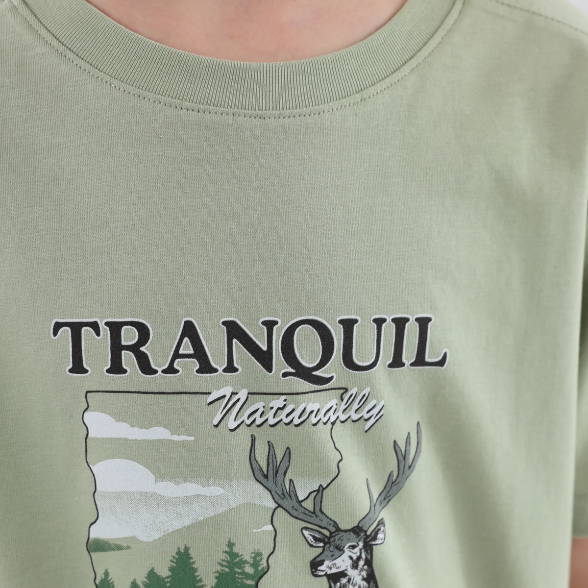 تيشيرت مزين مميز بطباعة للأولاد