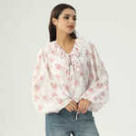 بلوزة بنمط الزهور للنساء