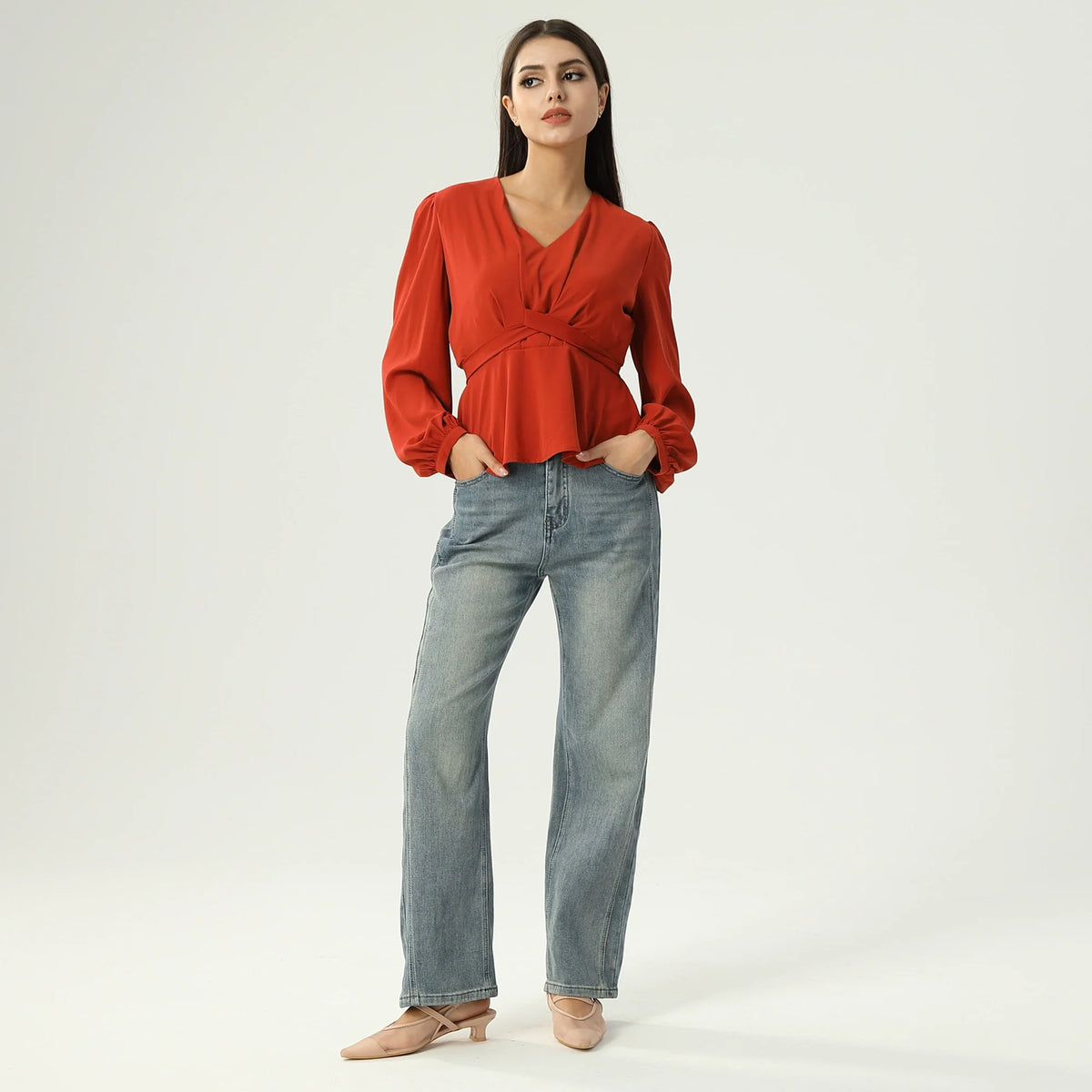 بلوزة ساده عصرية للنساء