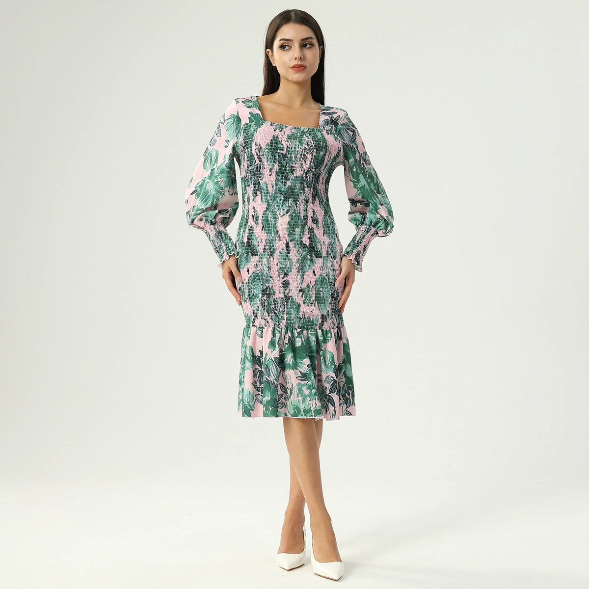 فستان عصري مزين بنمط الزهور للنساء