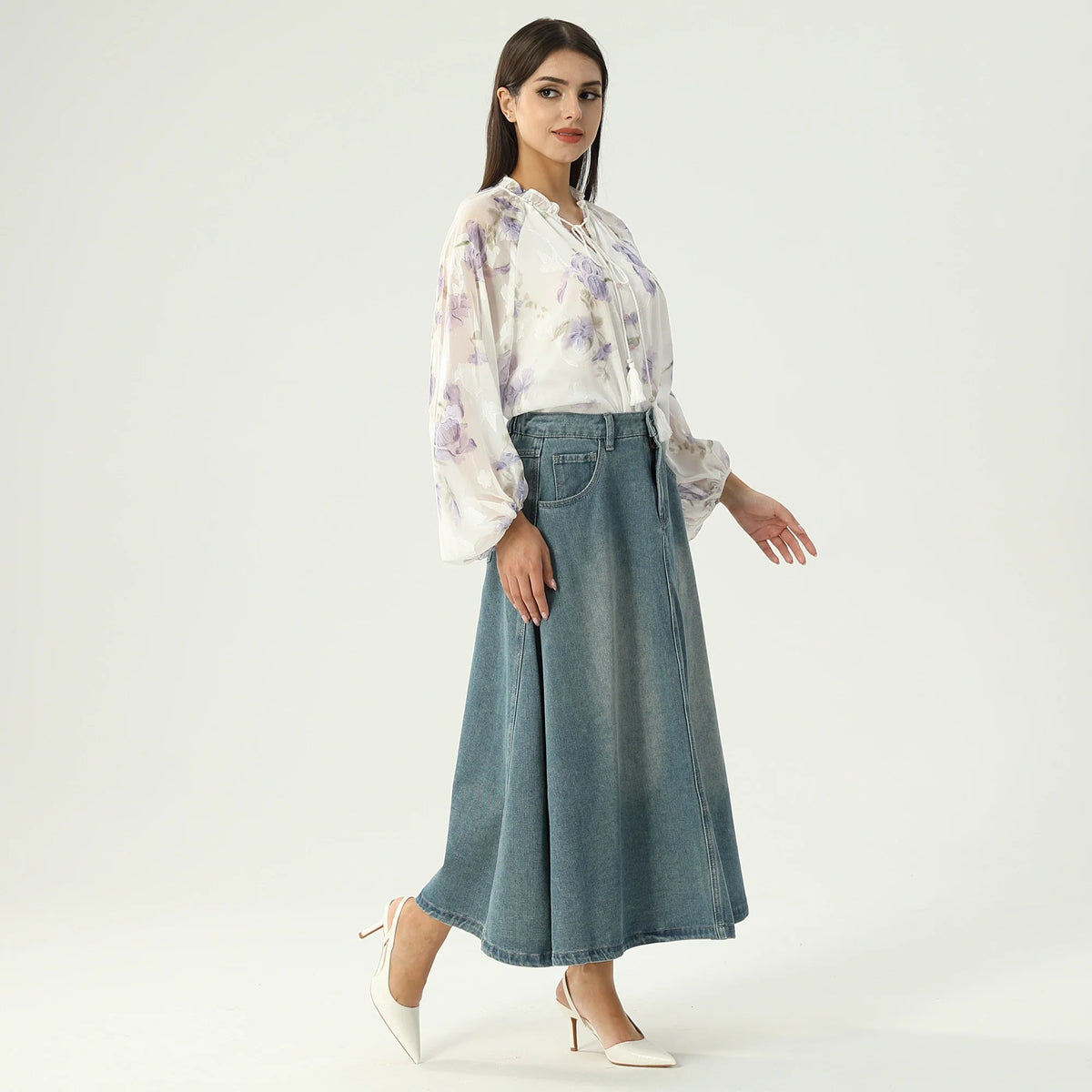 بلوزة بنمط الزهور للنساء