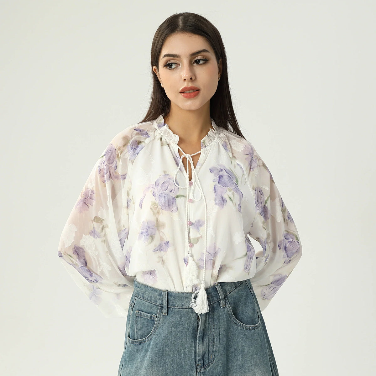 بلوزة بنمط الزهور للنساء