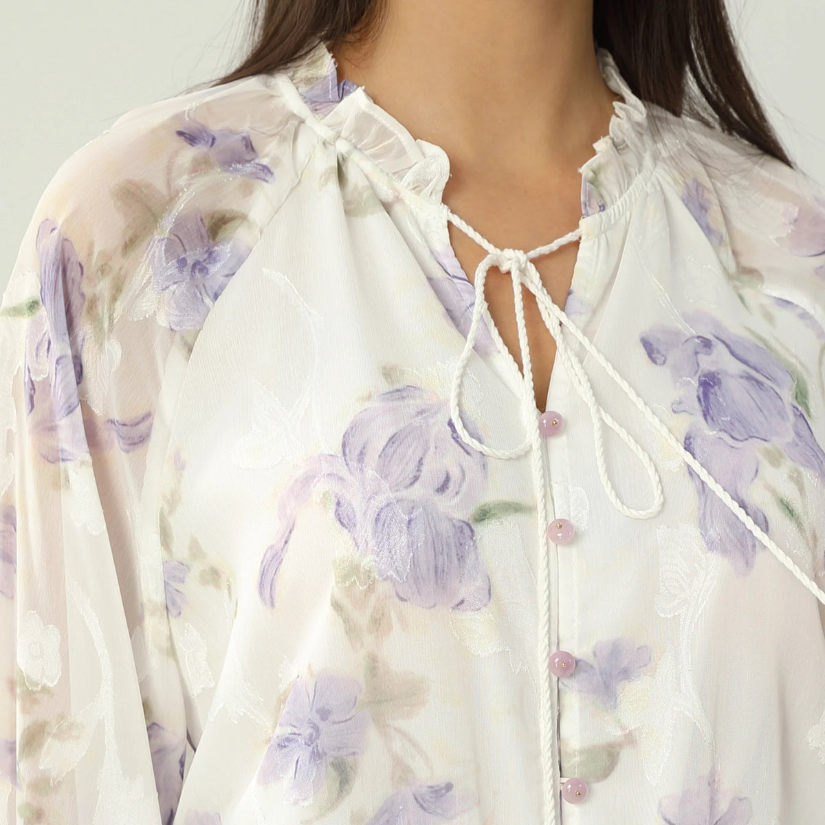 بلوزة بنمط الزهور للنساء