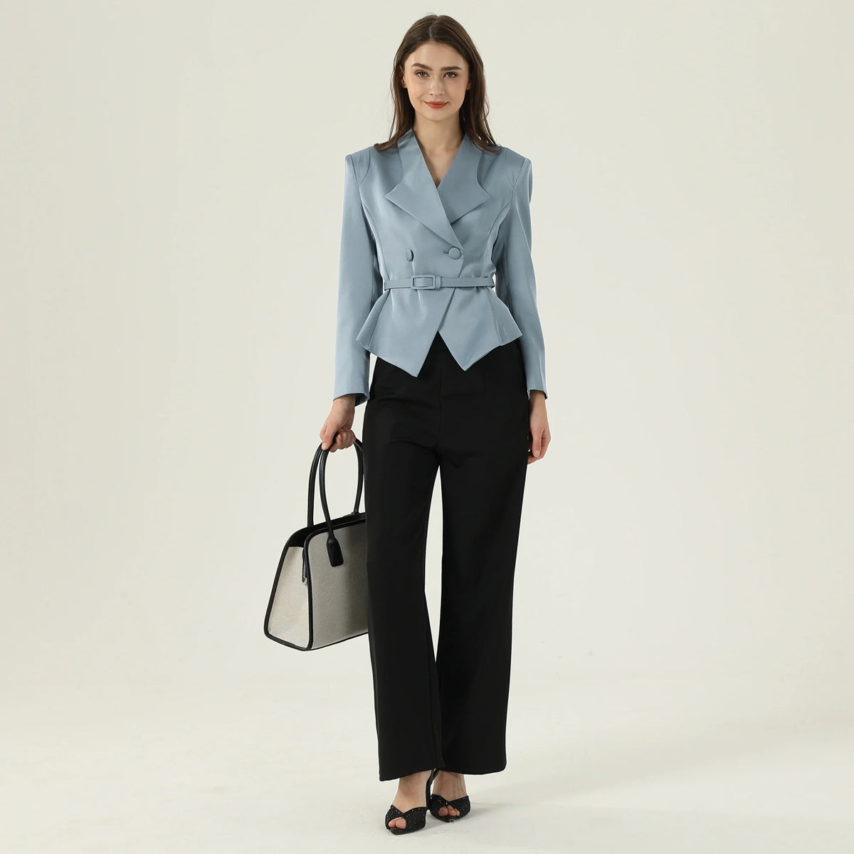 جاكيت سادة للنساء