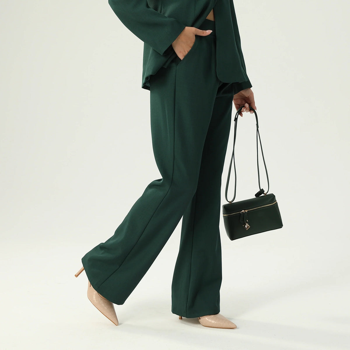 بنطال ساده للنساء