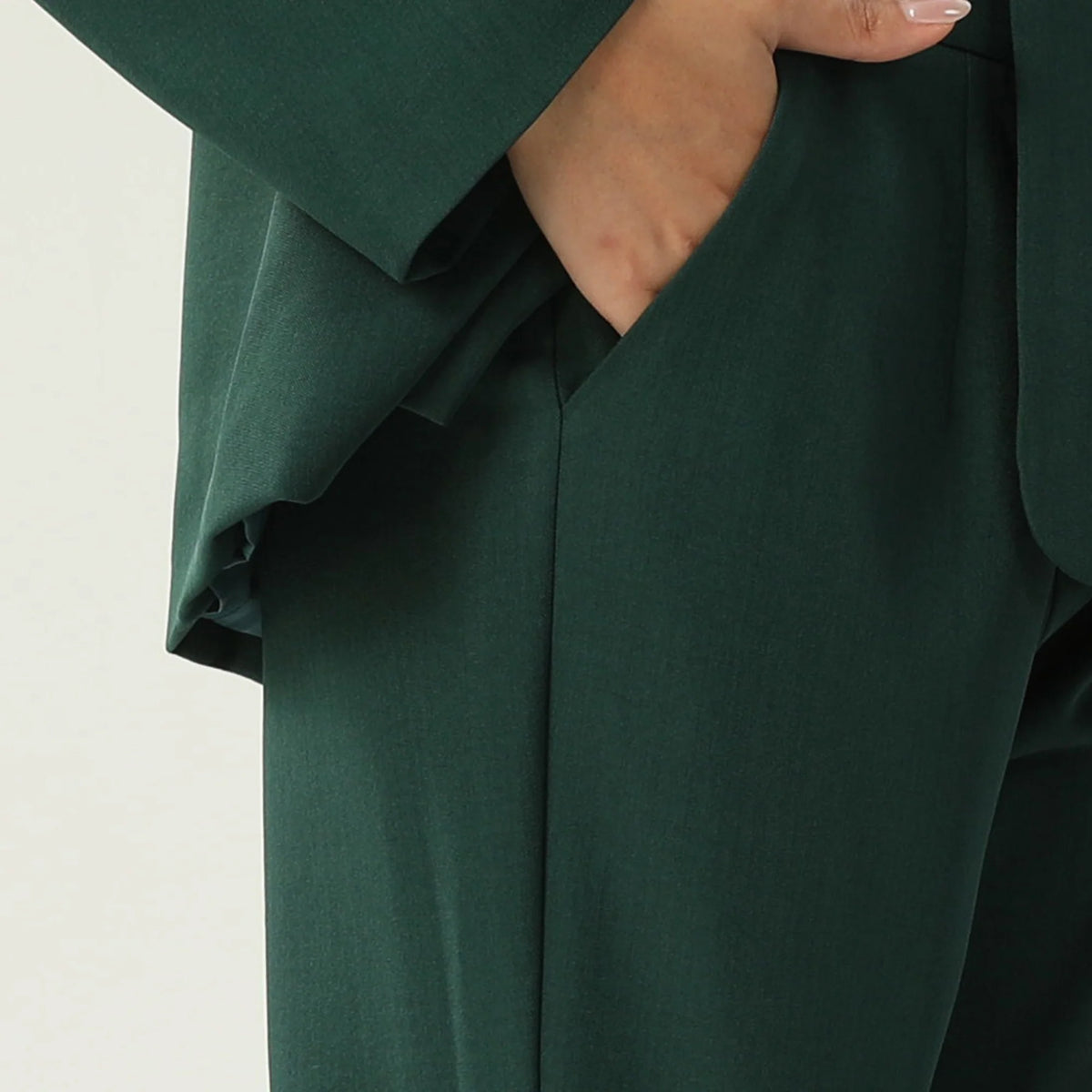 بنطال ساده للنساء