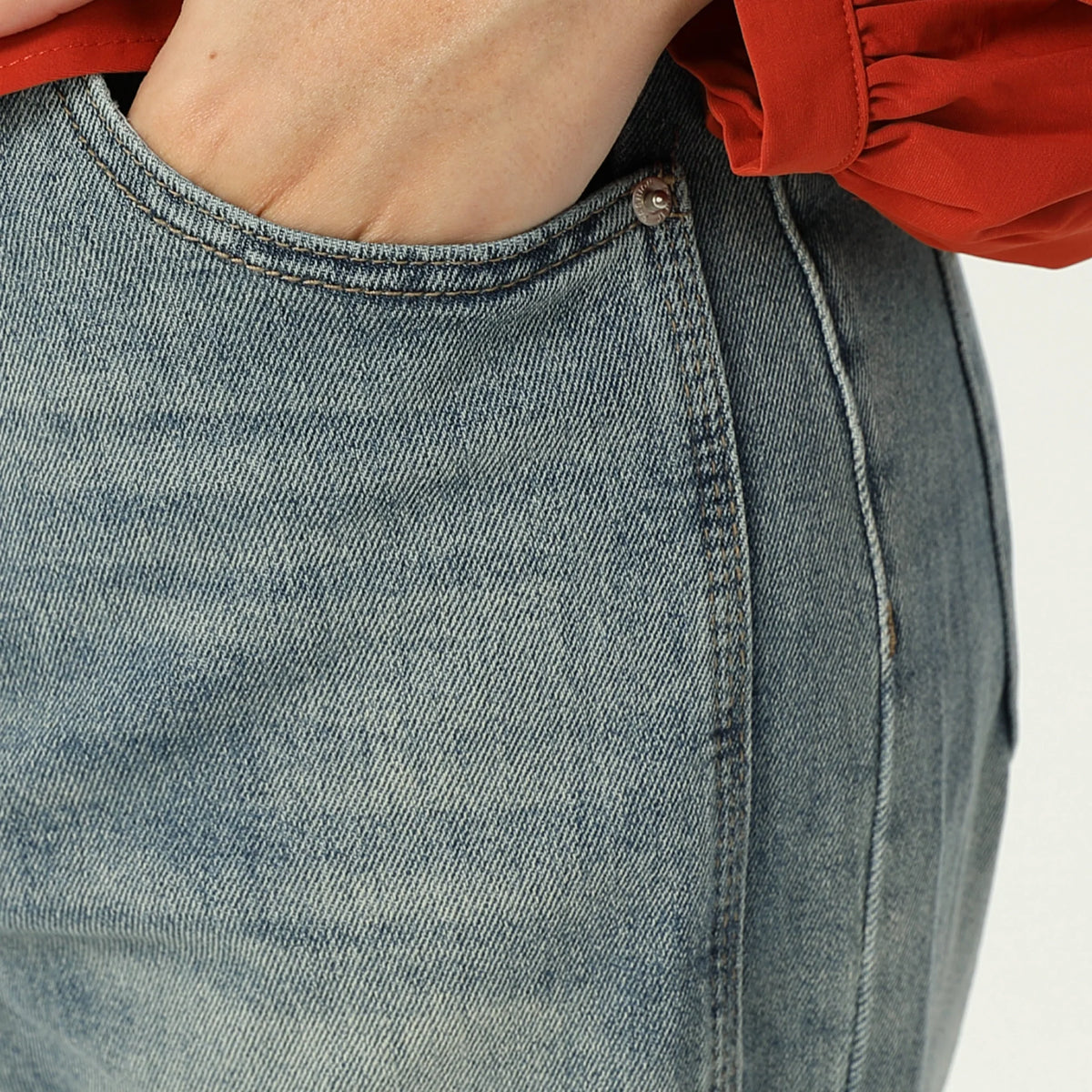 بنطال جينز كاجوال للنساء