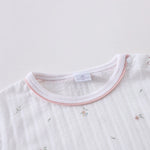 طقم بيجامة مزين بطباعة - قطعتين للمواليد البنات