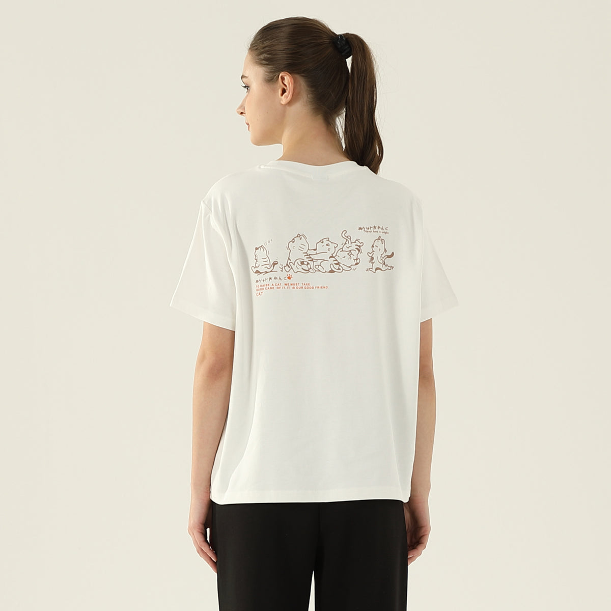 تيشيرت مزين بطباعة للنساء