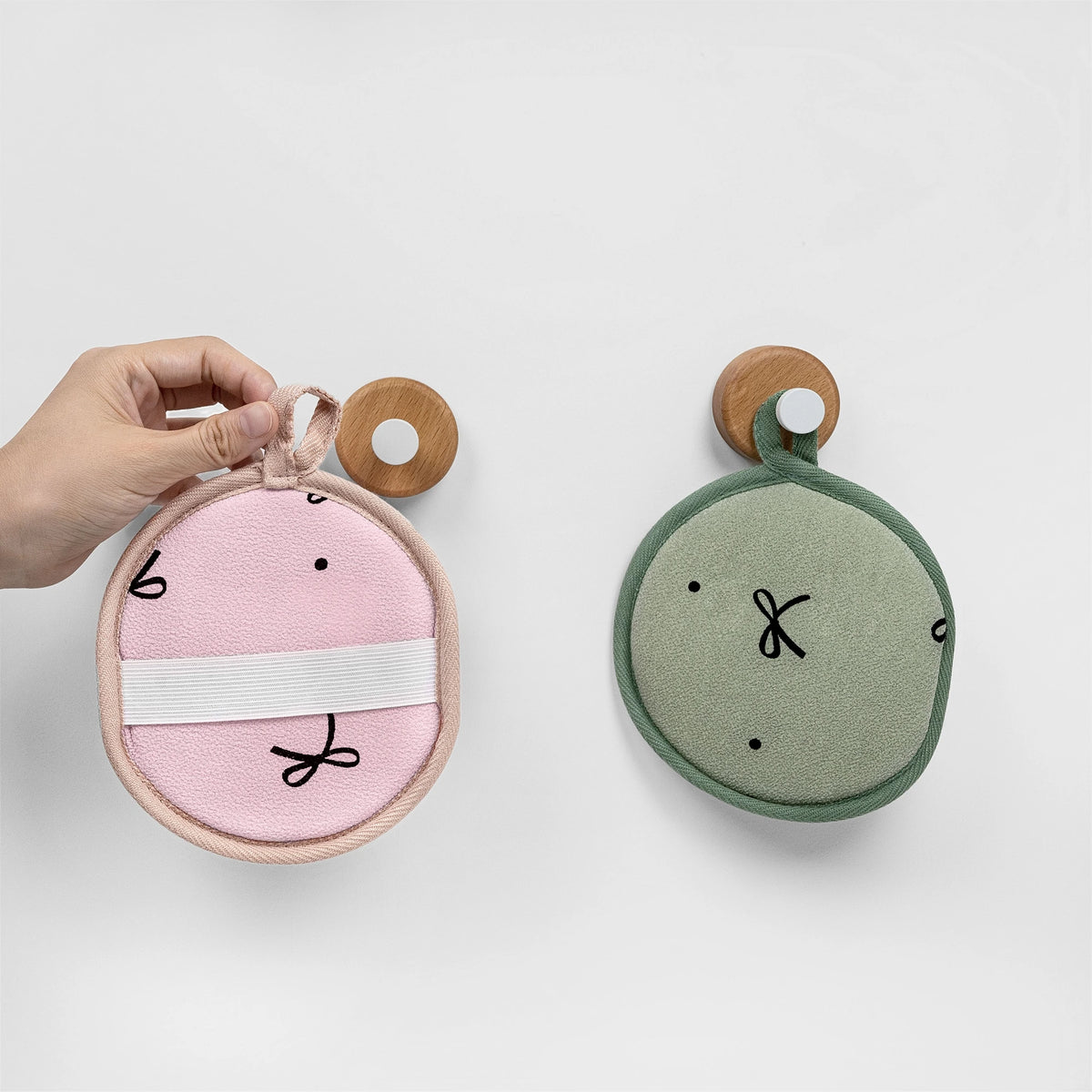 ليفة استحمام لتنظيف وتقشير الجسم